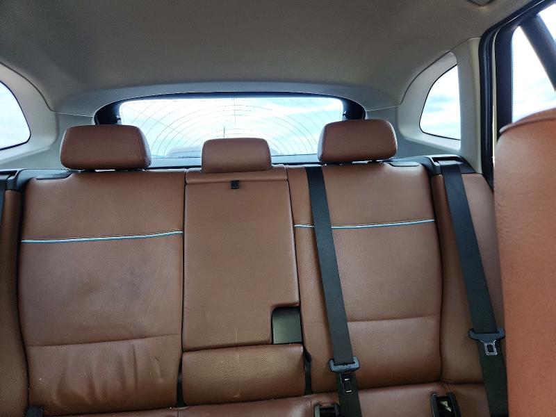 46933096 :رقم المزاد ، WBAVM1C59FVZ94356 vin ، 2015 Bmw X1 مزاد بيع