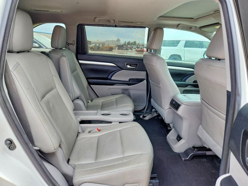 51019626 :رقم المزاد ، 5TDKZRFH4HS517133 vin ، 2017 Toyota Highlander مزاد بيع