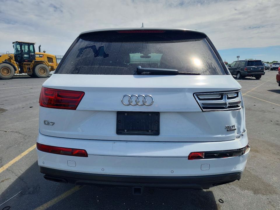 Продажа на аукционе авто 2018 Audi Q7, vin: WA1VAAF7XJD050311, номер лота: 51282336