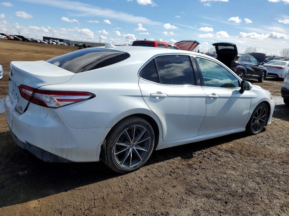 2018 Toyota Camry მანქანა იყიდება აუქციონზე, vin: 4T1B21HK7JU002851, აუქციონის ნომერი: 48670886