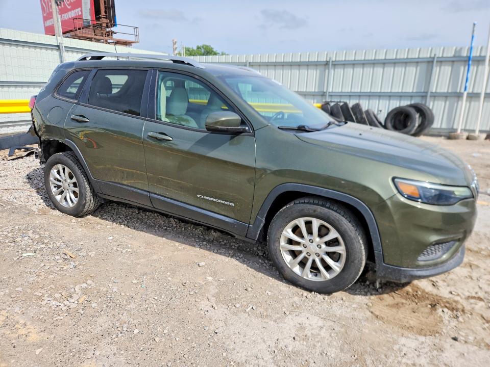 50797846 :رقم المزاد ، 1C4PJLCB4LD525750 vin ، 2020 Jeep Cherokee مزاد بيع