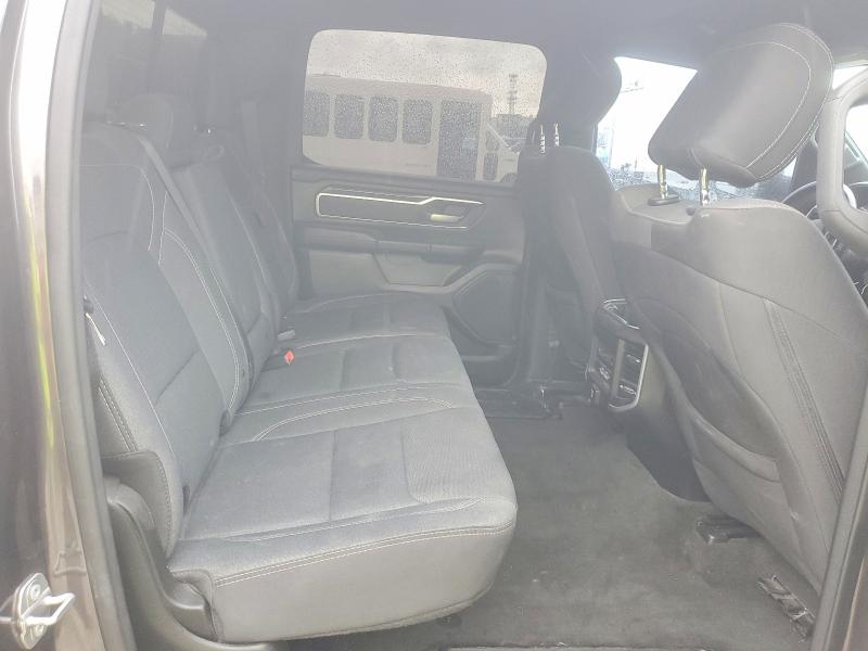 48477136 :رقم المزاد ، 1C6RREFT9MN690326 vin ، 2021 Ram 1500 مزاد بيع