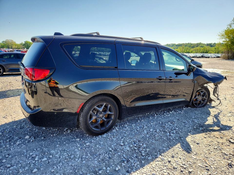 2018 Chrysler Pacifica მანქანა იყიდება აუქციონზე, vin: 2C4RC1EG6JR322076, აუქციონის ნომერი: 50644296