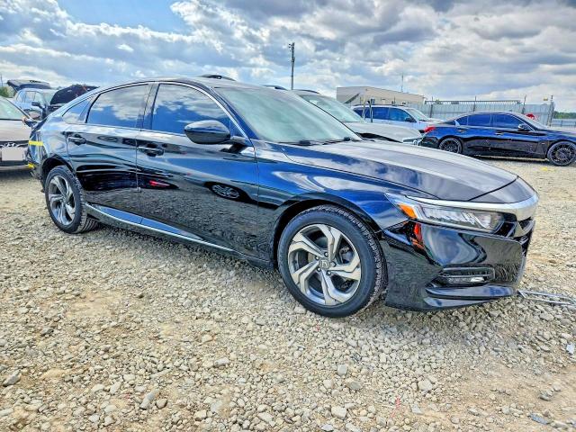 Auction sale of the 2018 Honda Accord, vin: 1HGCV1F44JA114854, lot number: 51369336