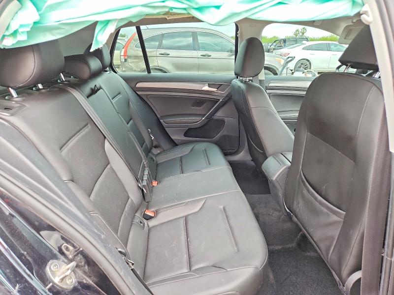 50459336 :رقم المزاد ، 3VWG57AU3MM016154 vin ، 2021 Volkswagen Golf مزاد بيع