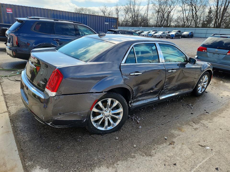 49042766 :رقم المزاد ، 2C3CCARG6JH324954 vin ، 2018 Chrysler 300 مزاد بيع