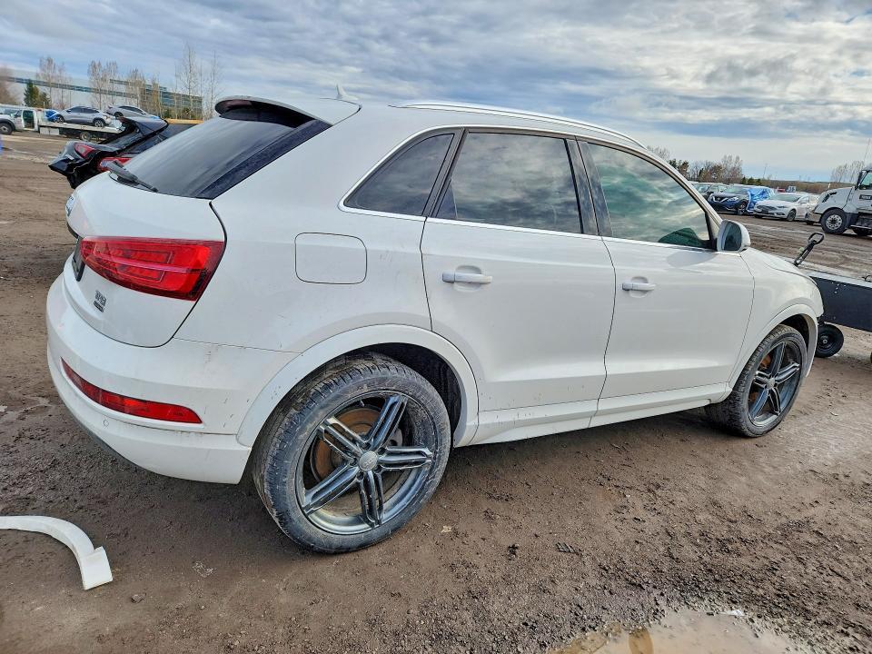 Продажа на аукционе авто 2017 Audi Q3, vin: WA1JCCFS1HR015565, номер лота: 49582926