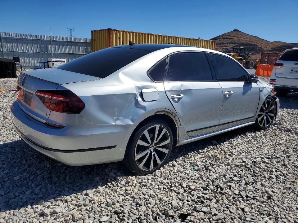 2018 Volkswagen Passat მანქანა იყიდება აუქციონზე, vin: 1VWJM7A39JC050578, აუქციონის ნომერი: 50193716