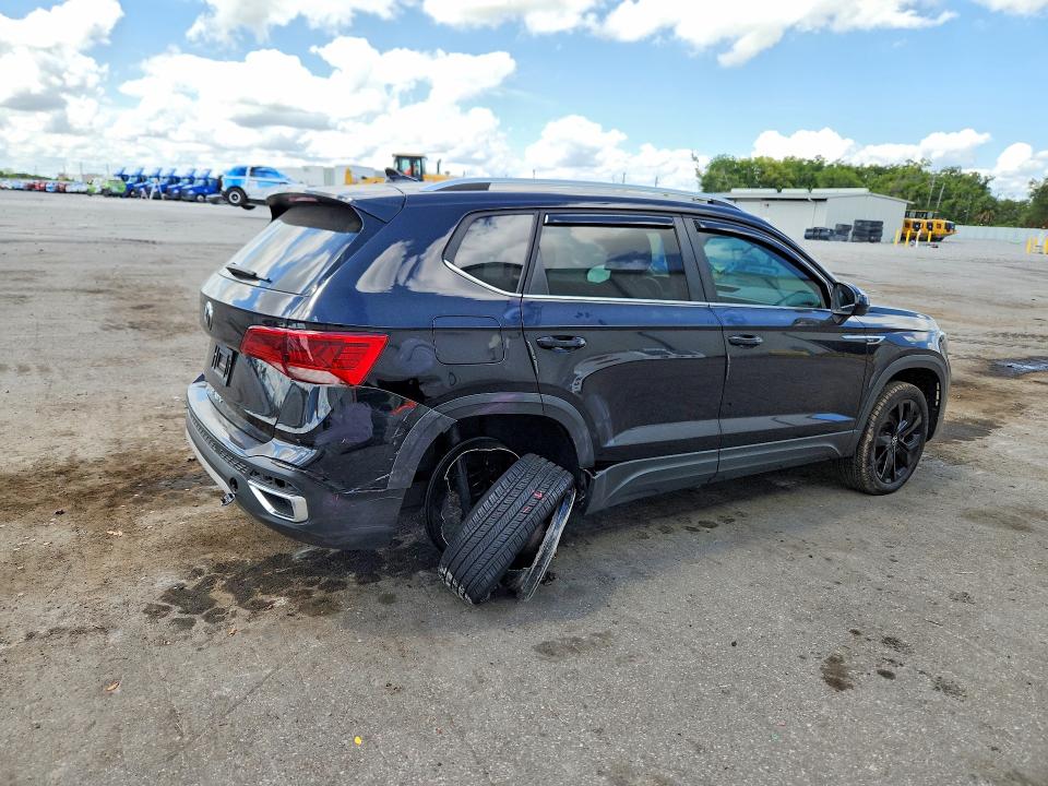 50969846 :رقم المزاد ، 3VVEX7B24RM095036 vin ، 2024 Volkswagen Taos مزاد بيع
