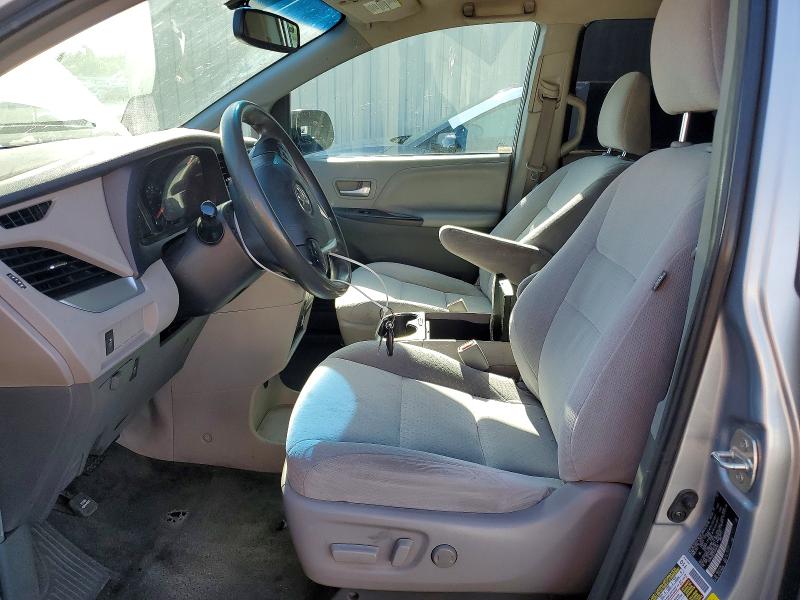 51041566 :رقم المزاد ، 5TDKK3DC2FS644940 vin ، 2015 Toyota Sienna مزاد بيع