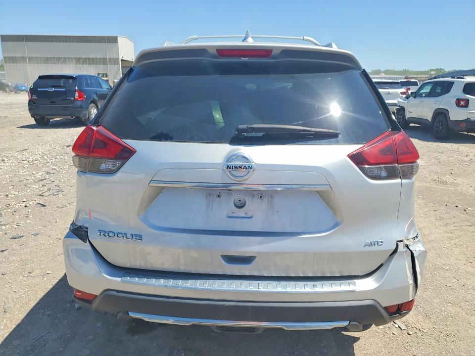 2018 Nissan Rogue მანქანა იყიდება აუქციონზე, vin: 5N1AT2MV1JC788036, აუქციონის ნომერი: 49827476