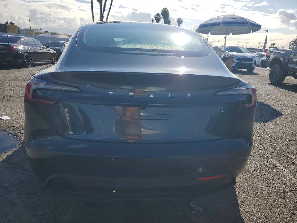 49665846 :رقم المزاد ، 5YJ3E1EA6SF078972 vin ، 2025 Tesla Model 3 مزاد بيع