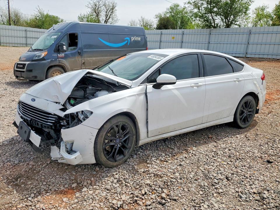 49084366 :رقم المزاد ، 3FA6P0HD2LR251156 vin ، 2020 Ford Fusion مزاد بيع