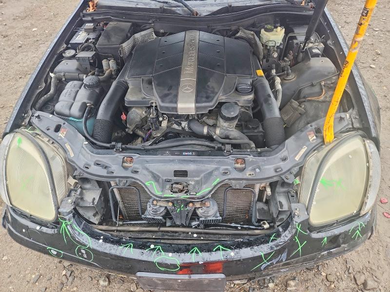 48243986 :رقم المزاد ، WDBKK65FX2F237242 vin ، 2002 Mercedes-benz Slk مزاد بيع