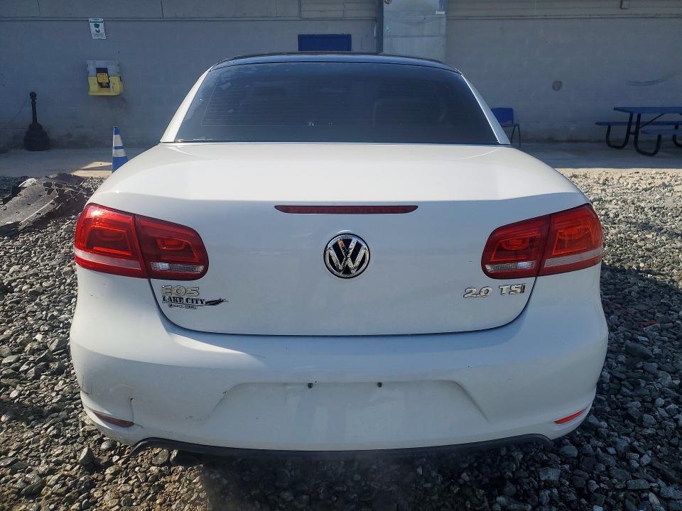 49334496 :رقم المزاد ، WVWBW8AH9FV001055 vin ، 2015 Volkswagen Eos مزاد بيع