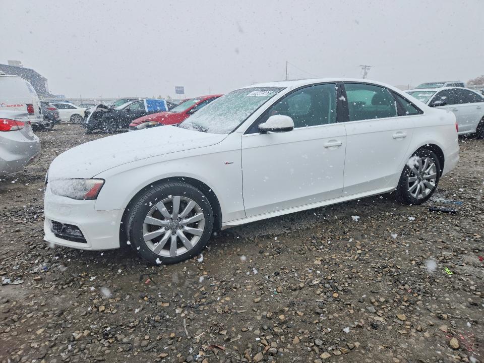 50277416 :رقم المزاد ، WAUAFAFL4FN020111 vin ، 2015 Audi A4 مزاد بيع