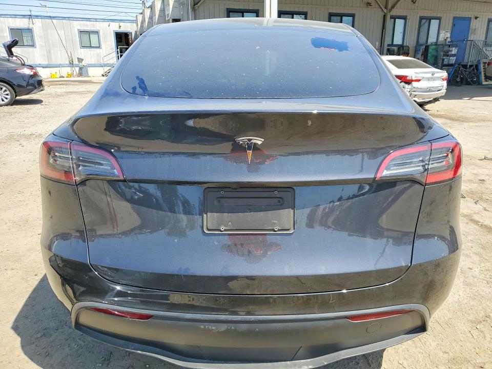 2024 Tesla Model Y მანქანა იყიდება აუქციონზე, vin: 7SAYGDED9RF183126, აუქციონის ნომერი: 51302216