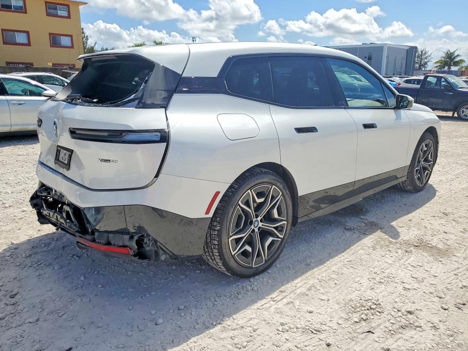 2023 Bmw Ix მანქანა იყიდება აუქციონზე, vin: WB523CF0XPCM64118, აუქციონის ნომერი: 50348406