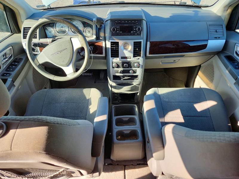 49492746 :رقم المزاد ، 2A4RR5D1XAR285062 vin ، 2010 Chrysler Town And Country مزاد بيع