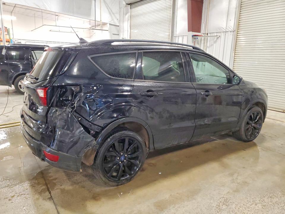Продажа на аукционе авто 2019 Ford Escape, vin: 1FMCU9GD0KUA80003, номер лота: 50147676