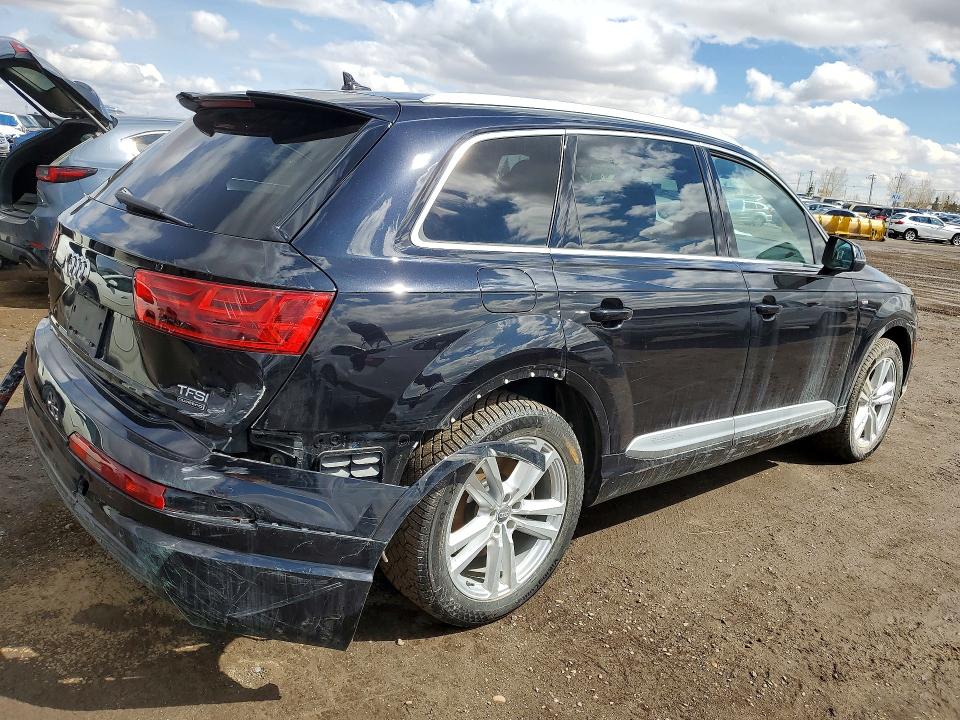 Продажа на аукционе авто 2017 Audi Q7, vin: WA1WAAF74HD046124, номер лота: 45756446