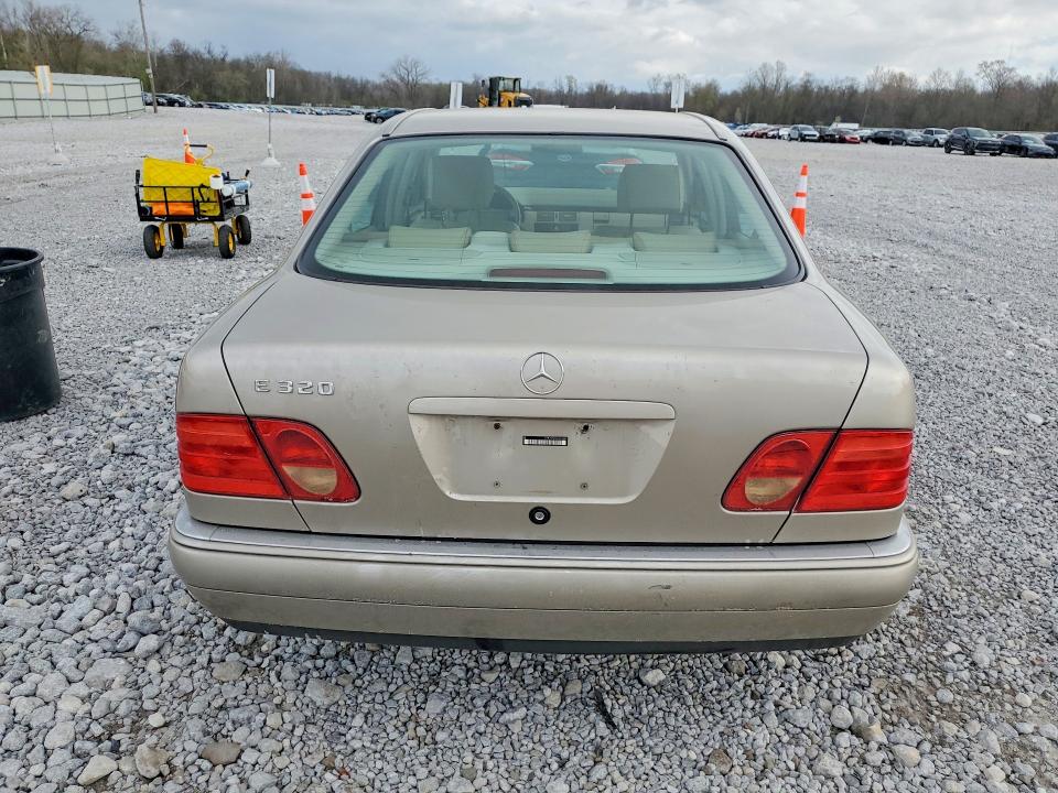 1999 Mercedes-benz E მანქანა იყიდება აუქციონზე, vin: WDBJF65H0XA834065, აუქციონის ნომერი: 49573976