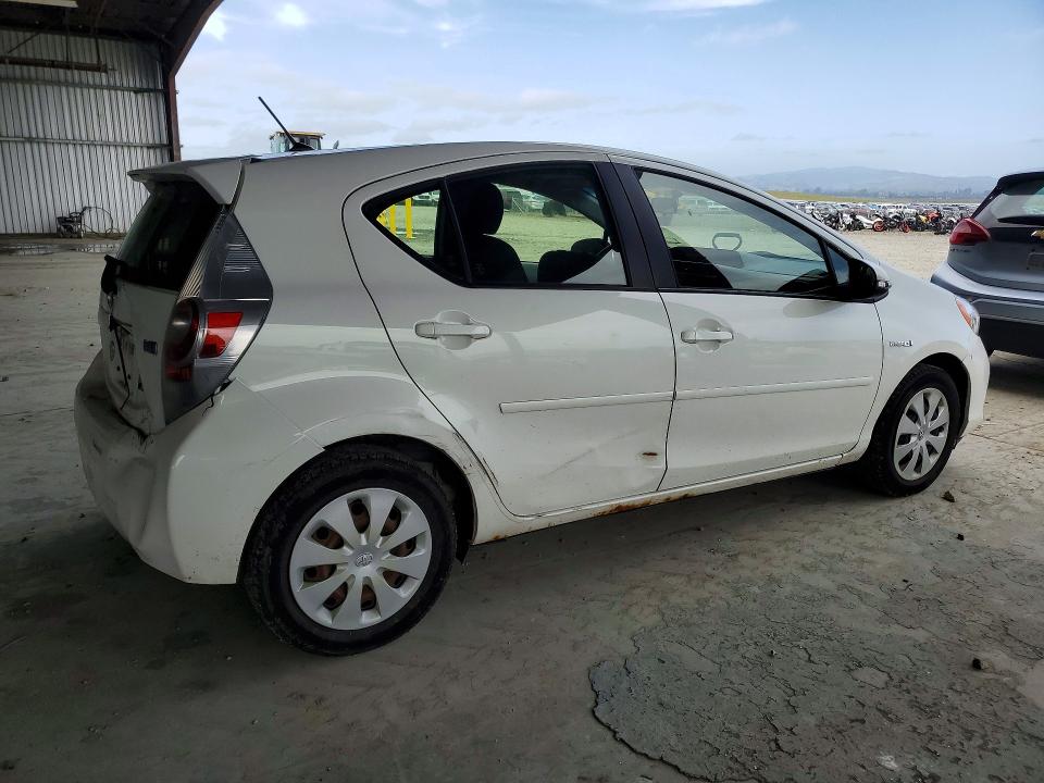 Auction sale of the 2013 Toyota Prius C, vin: JTDKDTB31D1542889, lot number: 50745226