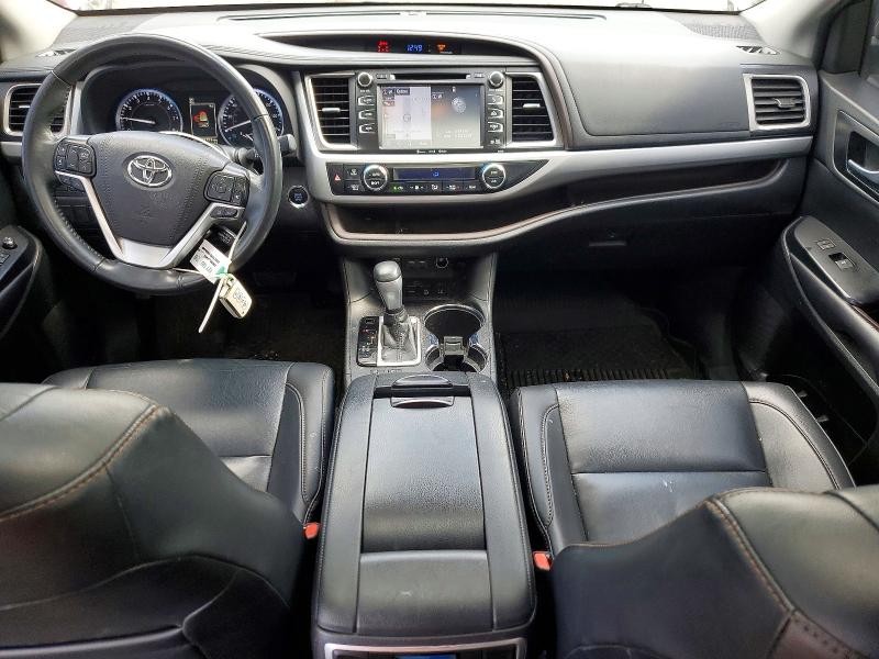 Продажа на аукционе авто 2019 Toyota Highlander, vin: 5TDJZRFH9KS620437, номер лота: 49014126
