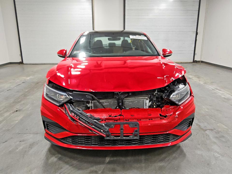48253896 :رقم المزاد ، 3VW5T7BU5KM196035 vin ، 2019 Volkswagen Jetta مزاد بيع