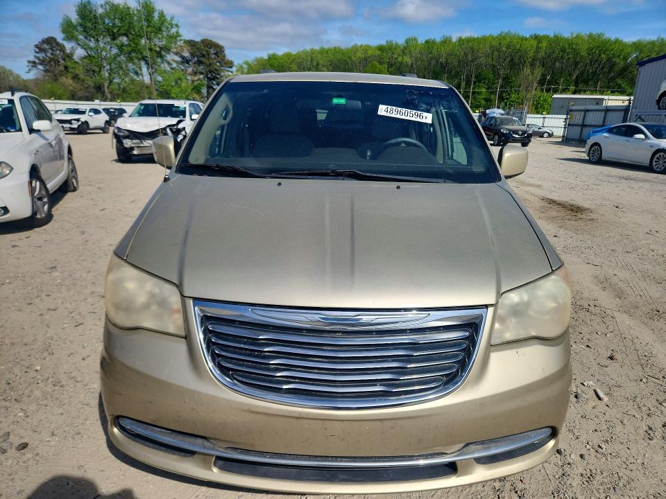48960596 :رقم المزاد ، 2A4RR5DG0BR618150 vin ، 2011 Chrysler Town & Country مزاد بيع
