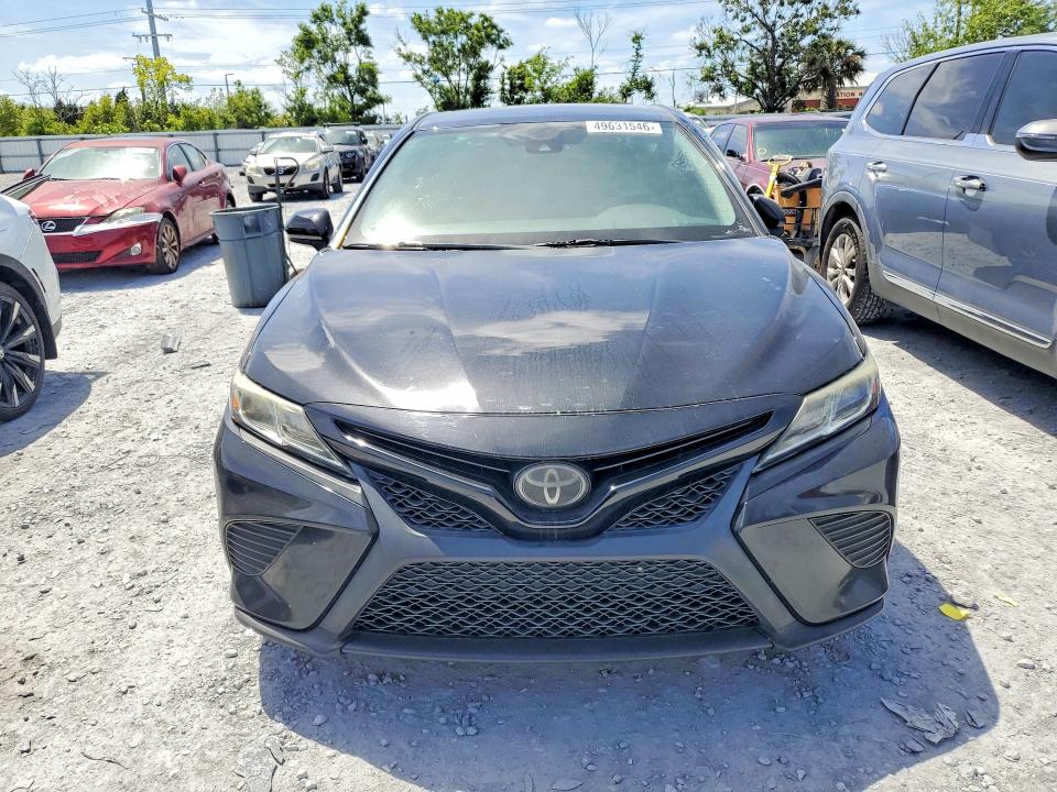 49631546 :رقم المزاد ، 4T1G11AKXLU308982 vin ، 2020 Toyota Camry مزاد بيع