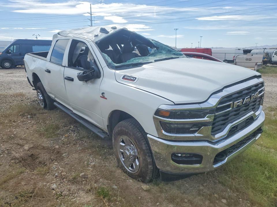50592986 :رقم المزاد ، 3C63R3CL4TG193285 vin ، 2026 Ram 3500 مزاد بيع