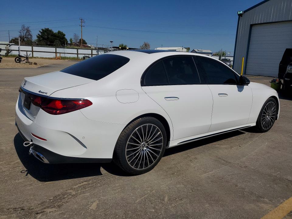 49638726 :رقم المزاد ، W1KLF4HB0SA114298 vin ، 2025 Mercedes-benz E مزاد بيع