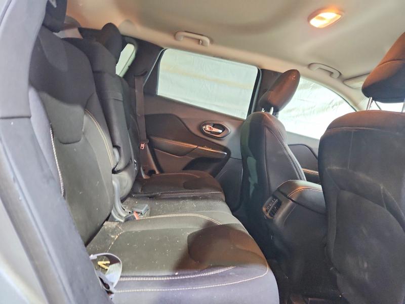 Продажа на аукционе авто 2015 Jeep Cherokee, vin: 1C4PJMCB6FW667421, номер лота: 49952576