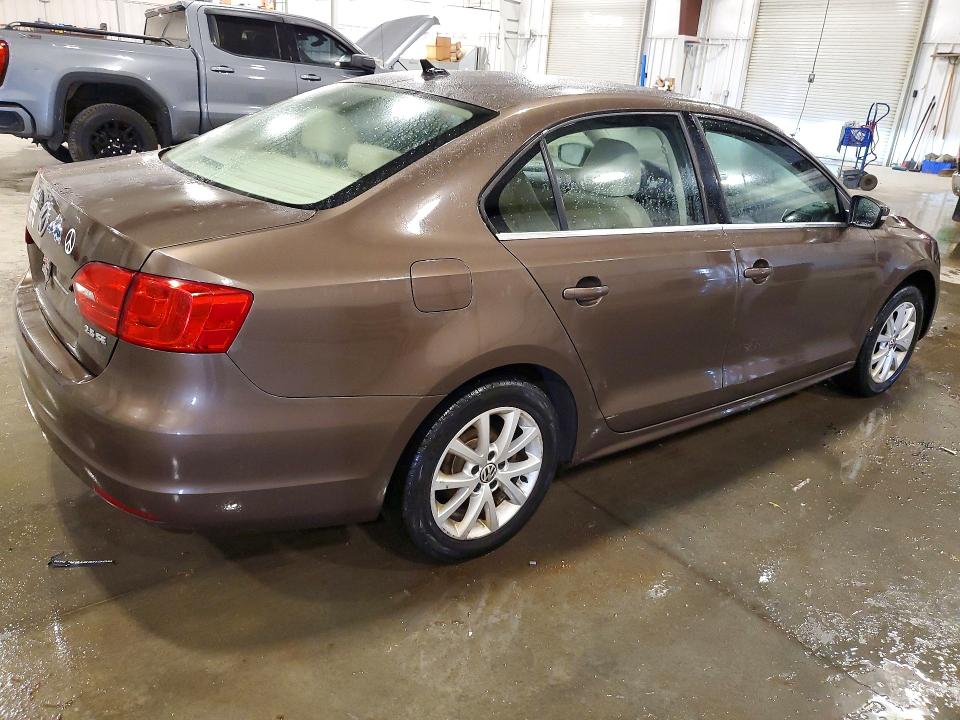 49773506 :رقم المزاد ، 3VWDX7AJ7DM358774 vin ، 2013 Volkswagen Jetta مزاد بيع