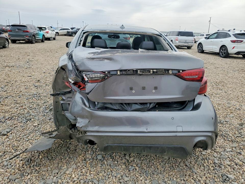 49514736 :رقم المزاد ، JN1EV7AP0JM355937 vin ، 2018 Infiniti Q50 مزاد بيع