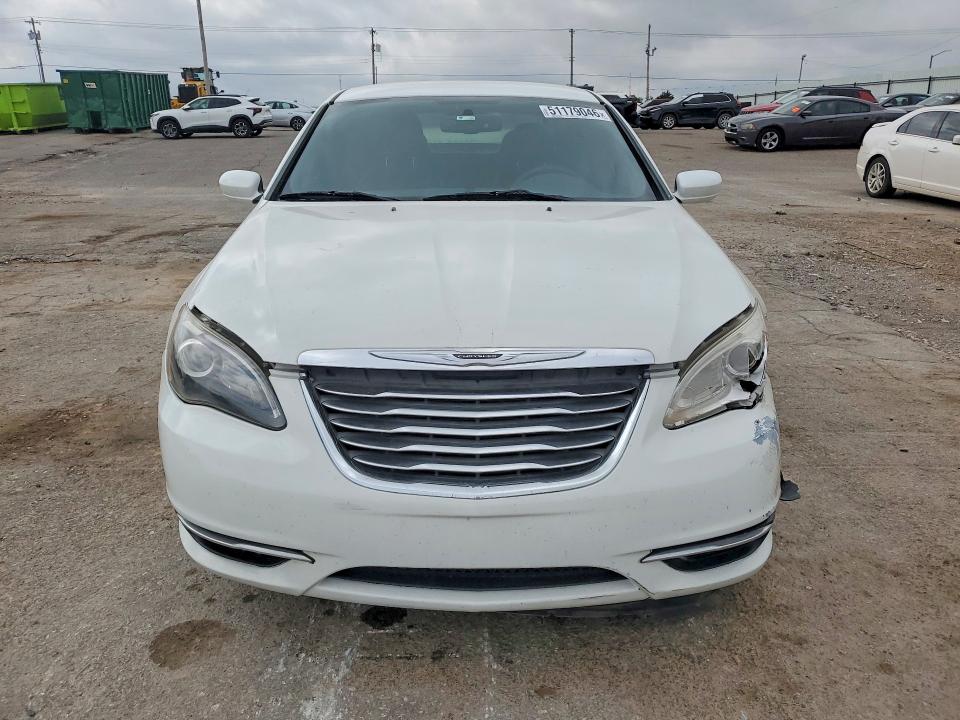 Auction sale of the 2013 Chrysler 200, vin: 1C3CCBCGXDN522866, lot number: 51179046