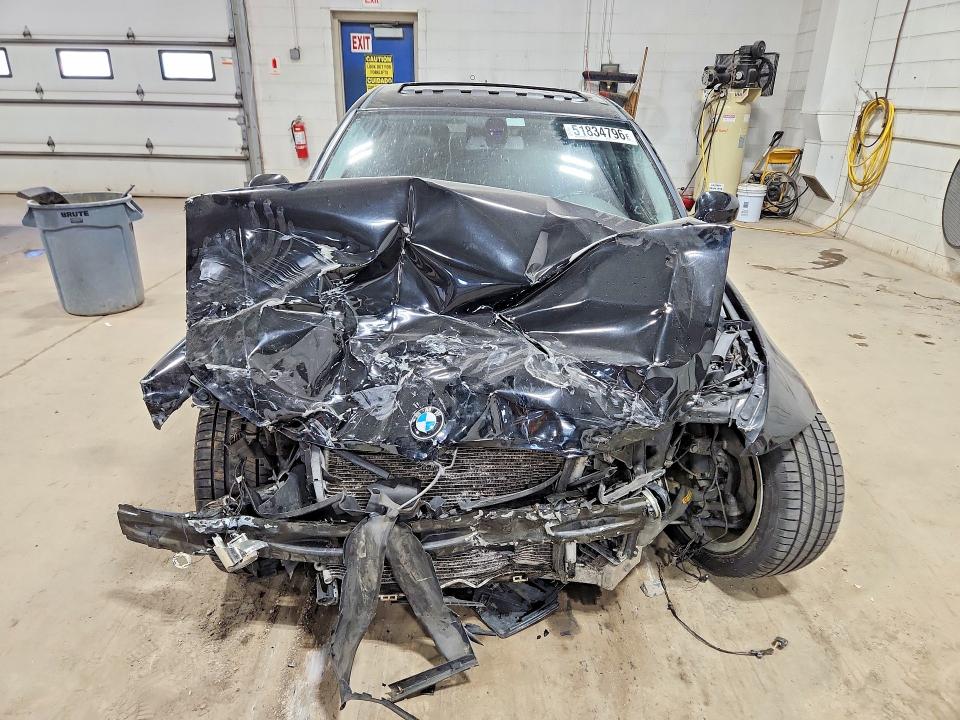51834796 :رقم المزاد ، WBAPH5G59BNM81312 vin ، 2011 Bmw 328 مزاد بيع