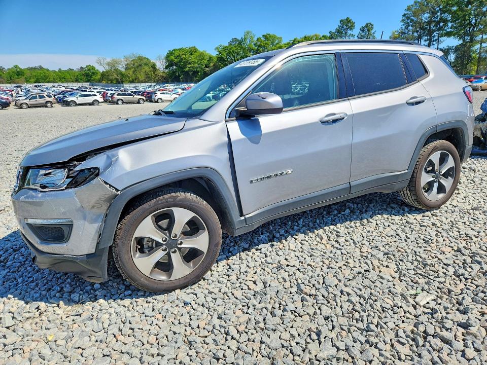 48189166 :رقم المزاد ، 3C4NJCBB8JT105716 vin ، 2018 Jeep Compass مزاد بيع