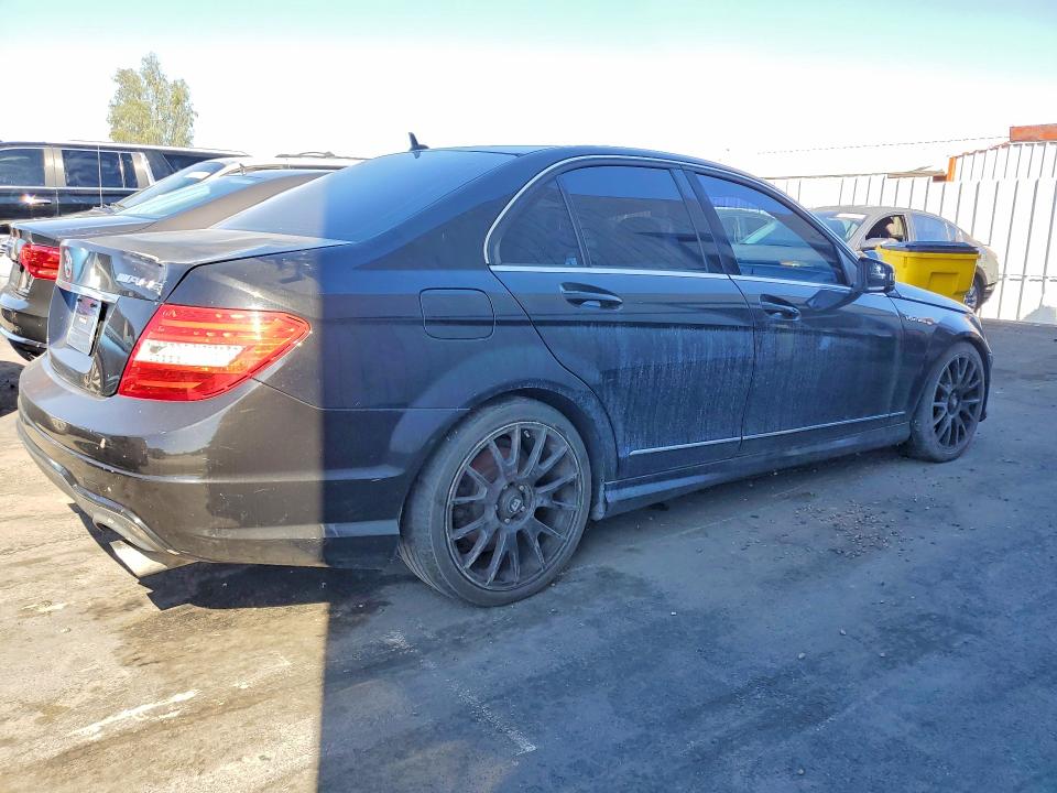 2013 Mercedes-benz C მანქანა იყიდება აუქციონზე, vin: WDDGF4HB2DR285172, აუქციონის ნომერი: 49049386