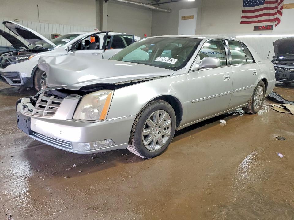 49247016 :رقم المزاد ، 1G6KH5EY7AU131419 vin ، 2010 Cadillac Dts مزاد بيع