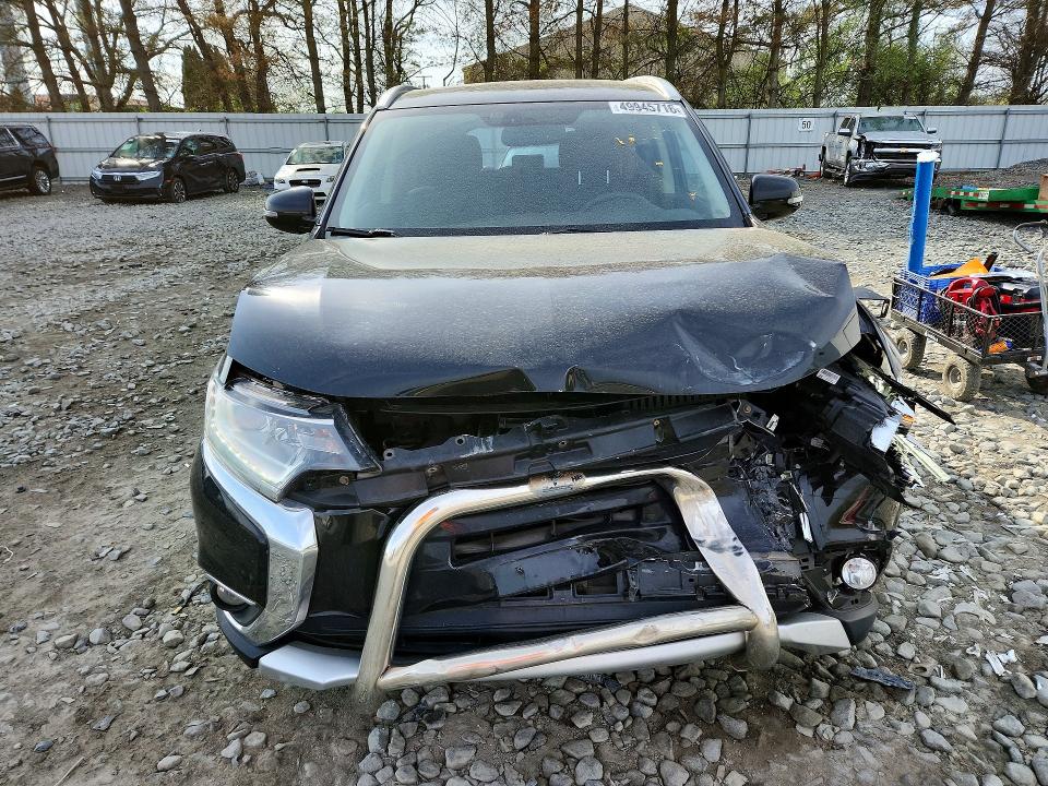 49945716 :رقم المزاد ، JA4AZ3A38HZ037108 vin ، 2017 Mits Outlander مزاد بيع
