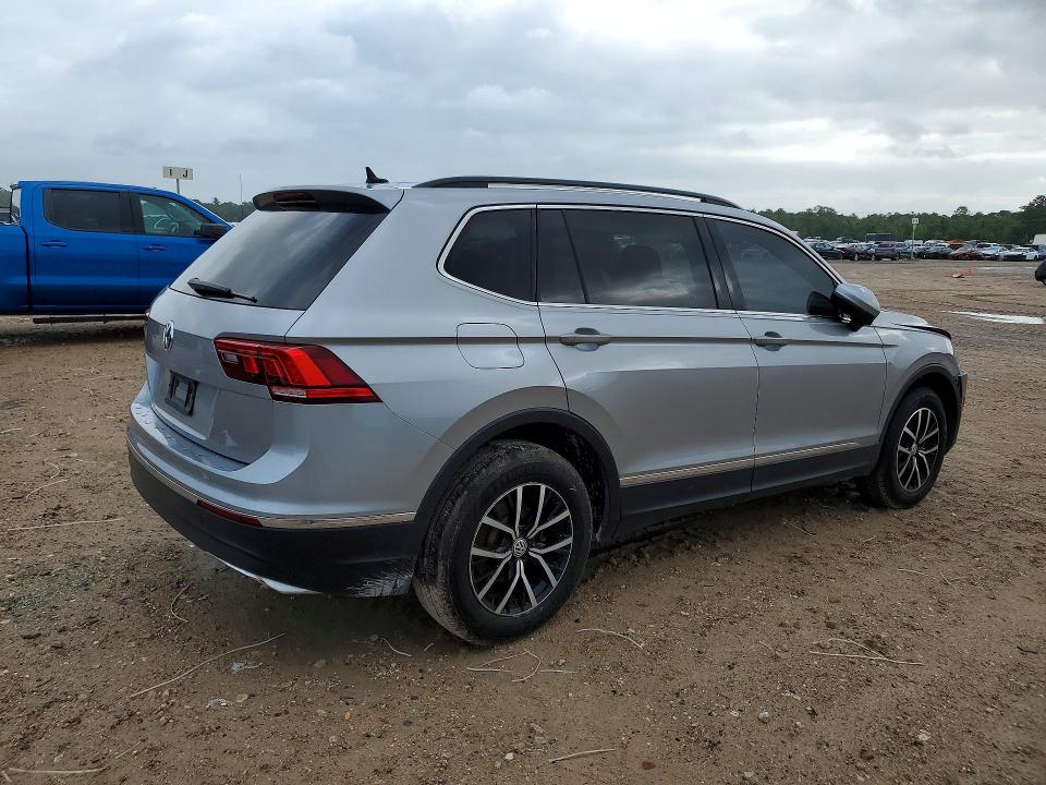 49510726 :رقم المزاد ، 3VV3B7AX8MM065890 vin ، 2021 Volkswagen Tiguan مزاد بيع