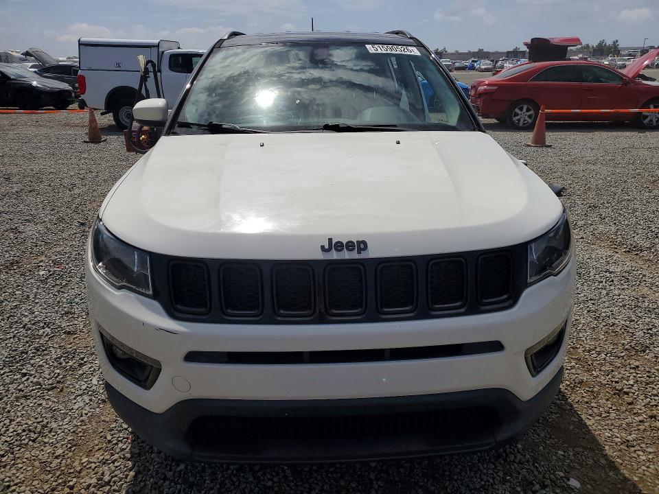 2018 Jeep Compass მანქანა იყიდება აუქციონზე, vin: 3C4NJCBB4JT486786, აუქციონის ნომერი: 51590526