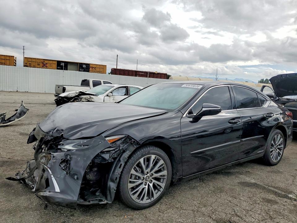 50659036 :رقم المزاد ، 58AD21B18LU009585 vin ، 2020 Lexus Es مزاد بيع