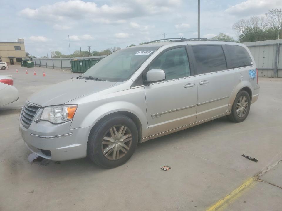 45560876 :رقم المزاد ، 2A4RR5DX5AR289718 vin ، 2010 Chrysler Town And Country مزاد بيع