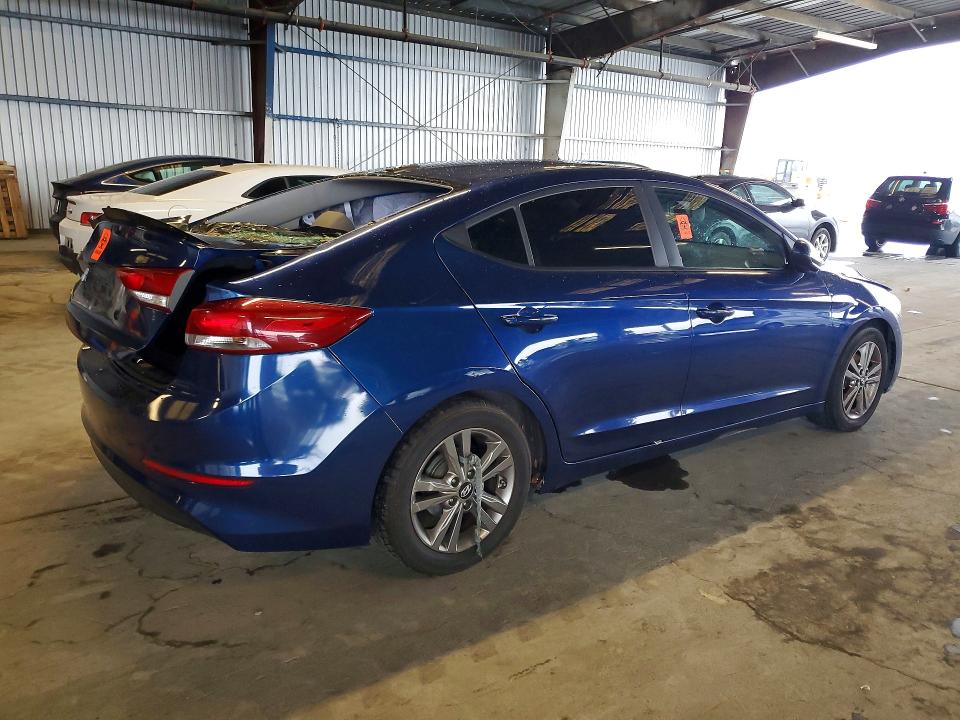 50627536 :رقم المزاد ، 5NPD84LF8HH095424 vin ، 2017 Hyundai Elantra مزاد بيع