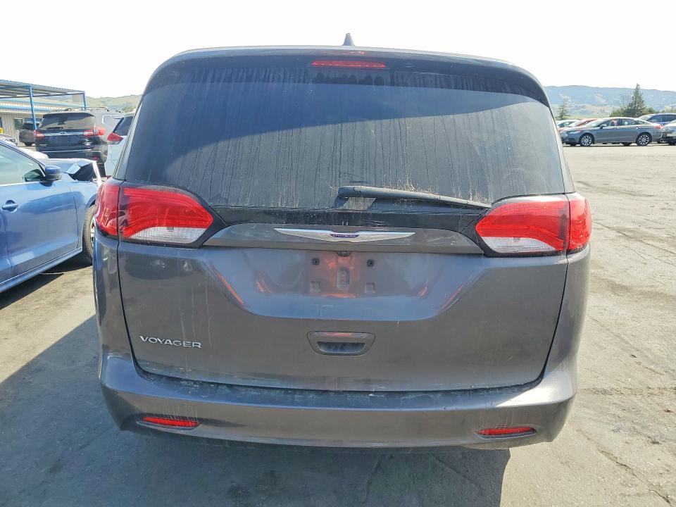 48705216 :رقم المزاد ، 2C4RC1DG7LR157062 vin ، 2020 Chrysler Voyager مزاد بيع