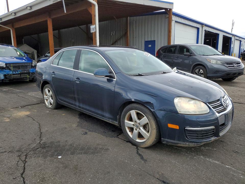 Продажа на аукционе авто 2008 Volkswagen Jetta, vin: 3VWRM71K38M108672, номер лота: 50833366