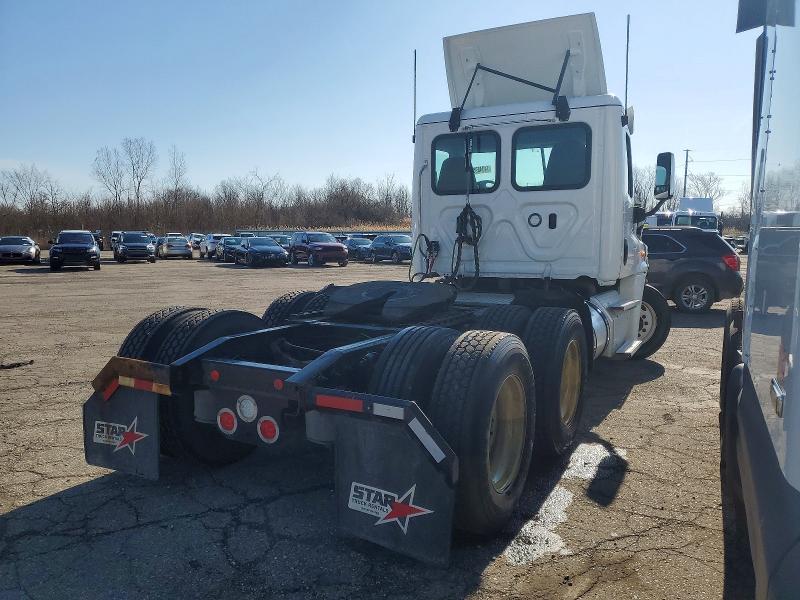 2020 Freightliner Cascadia 125 მანქანა იყიდება აუქციონზე, vin: 3AKJGEFG9LDLS7664, აუქციონის ნომერი: 74345955